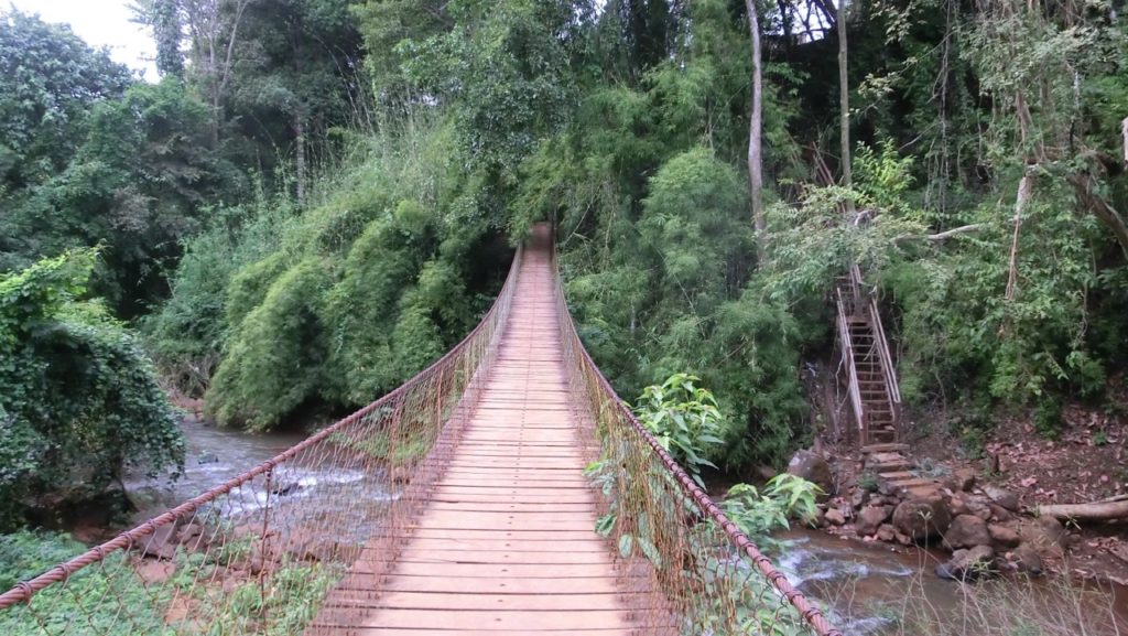 Hängebrücke am Kachang Waterfall